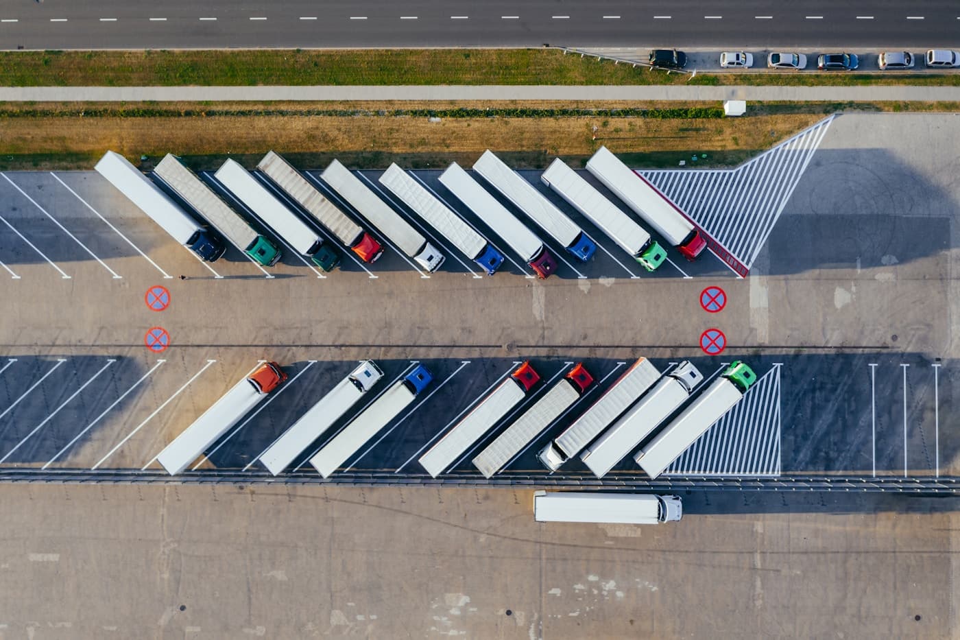 Camions de fret préparés pour le transport régional